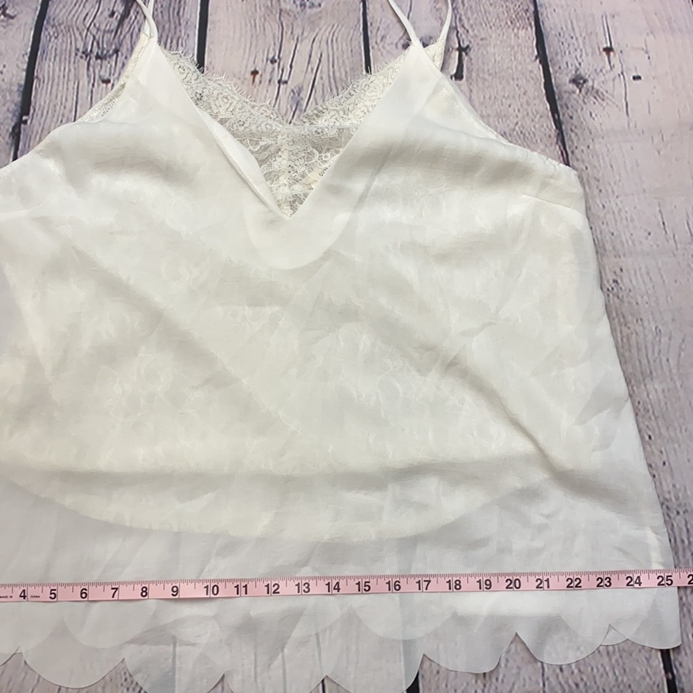 umgee Off-White W/Lace Tank Top Size: Large - Picture 10 of 16